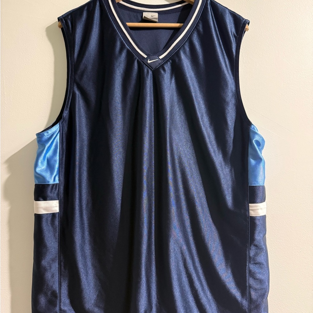 Vintage Nike Navy and Light Blue Sleeveless Jersey